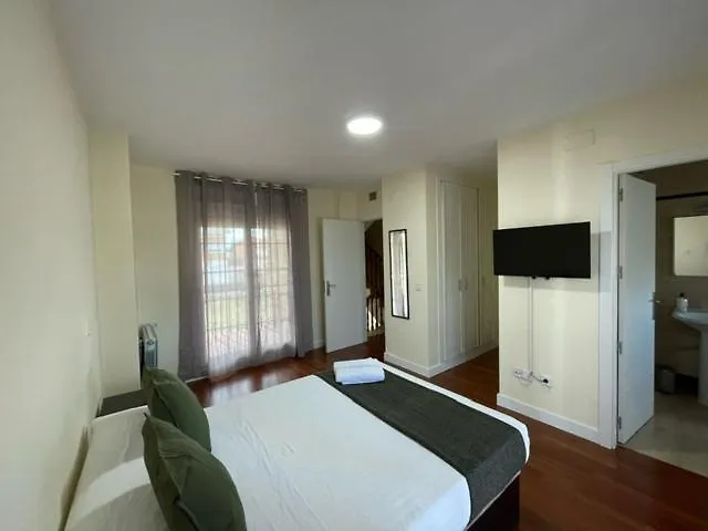 Chalet Pension Rooms Abril